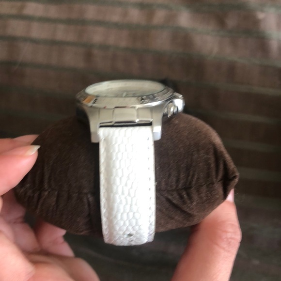 Women’s Michael Kors watch white leather